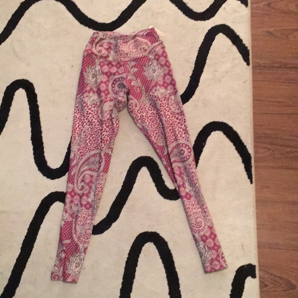 Liquido pink paisley yoga pants